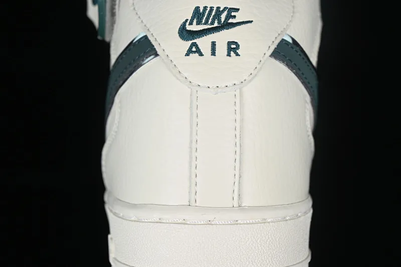All categories Nk Air Force 1 Air Force series Nk Air Force 1 Mid Air Force mid-top Nk Air Force 1'07 Mid Beige and green two-color bottom Starry Air Force One mid-top casual sneakers XL0236-235